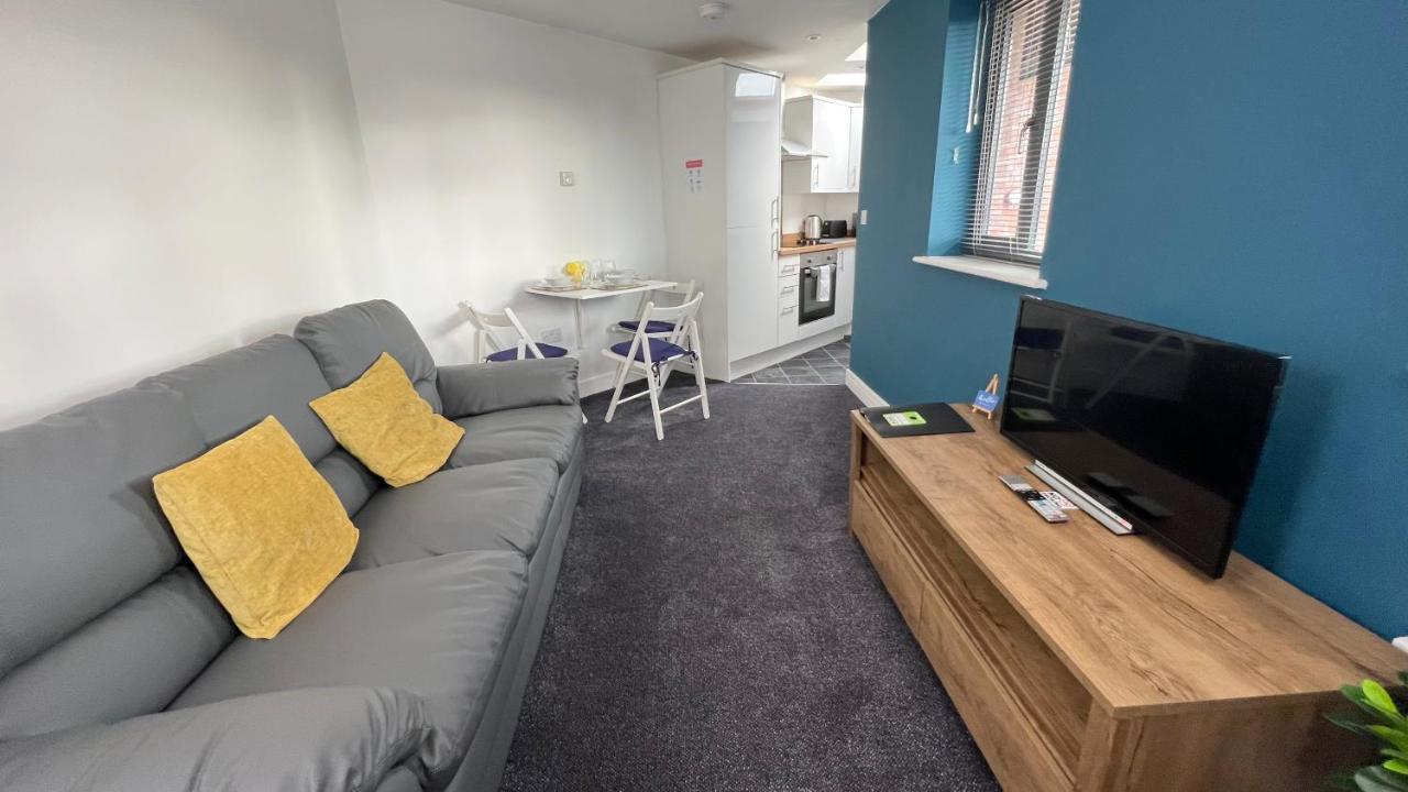 Cross Court, Stafford By Bell Apartments Exterior foto