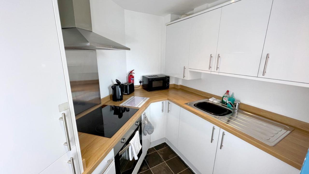 Cross Court, Stafford By Bell Apartments Exterior foto